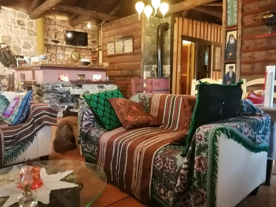 Yono'S Traditional House Ano Ravenia 외부 사진